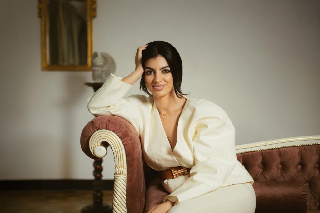 Pro-HR.ro, companie condusă de Carmen Macovei, simplifică accesul la joburi în HoReCa